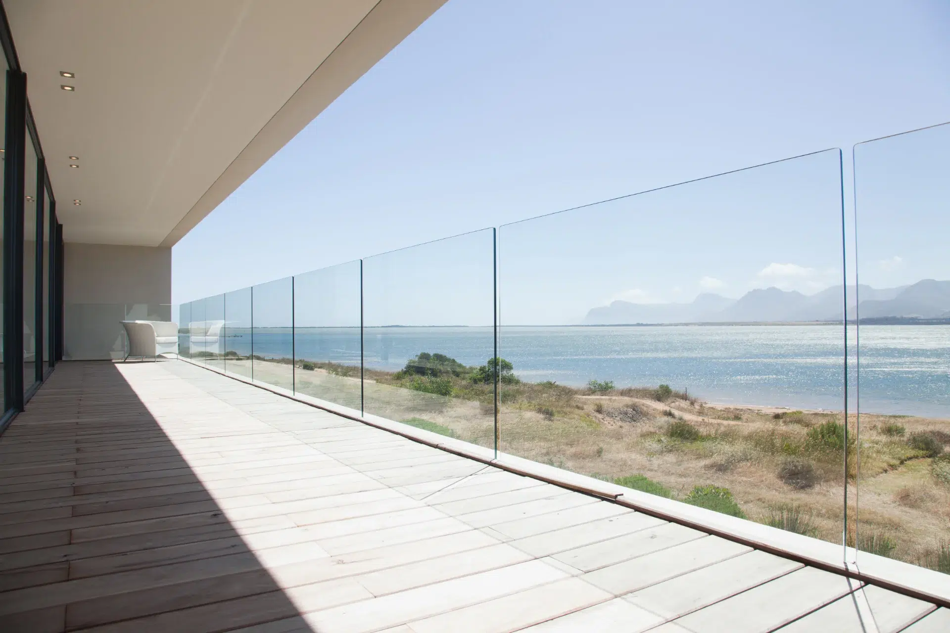 VLX 120 Glass Railing System in Fort Lauderdale, FL | Hale Windows Fort Lauderdale - detail 1